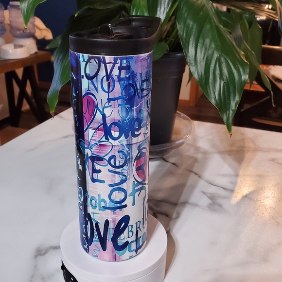 Love Graffiti Art 20oz Tumbler with duo lids 🎉sale - Picture 5 of 9